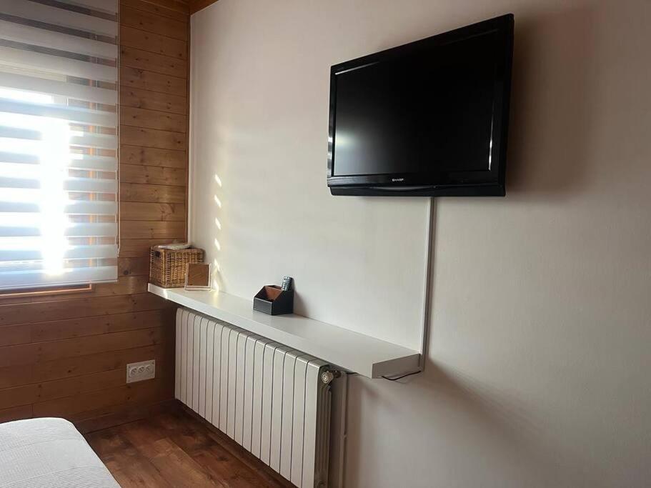 Atico Luminoso Centrico Y Comodo Appartement Figueres  Buitenkant foto