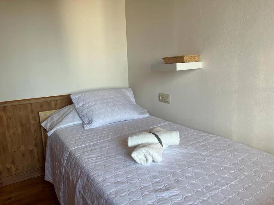 Atico Luminoso Centrico Y Comodo Appartement Figueres  Buitenkant foto