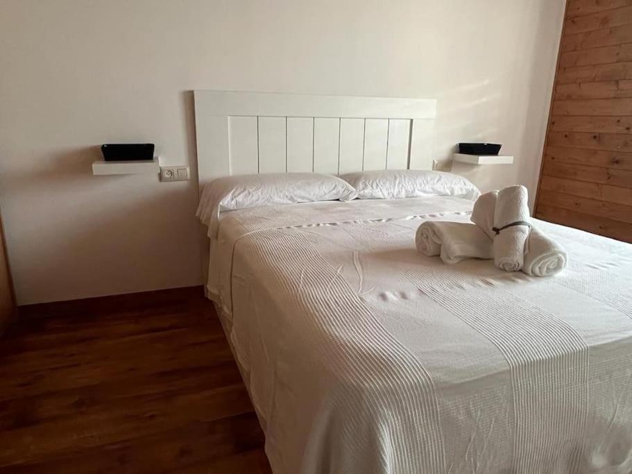 Atico Luminoso Centrico Y Comodo Appartement Figueres  Buitenkant foto