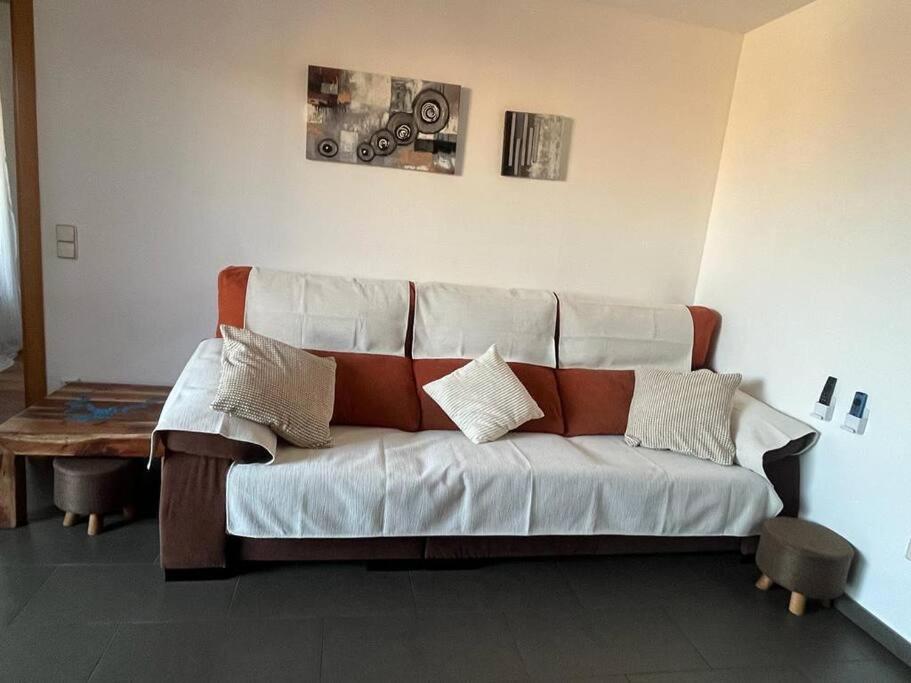 Atico Luminoso Centrico Y Comodo Appartement Figueres  Buitenkant foto