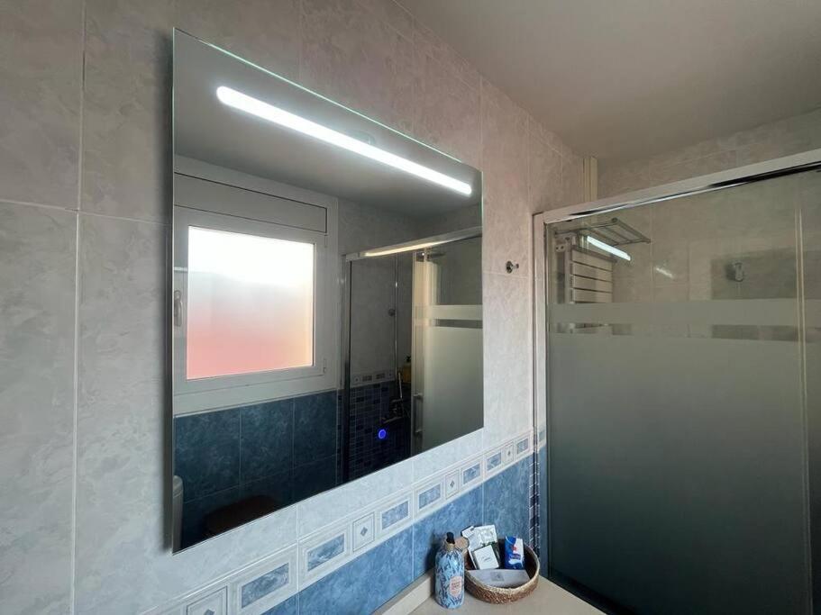 Atico Luminoso Centrico Y Comodo Appartement Figueres  Buitenkant foto